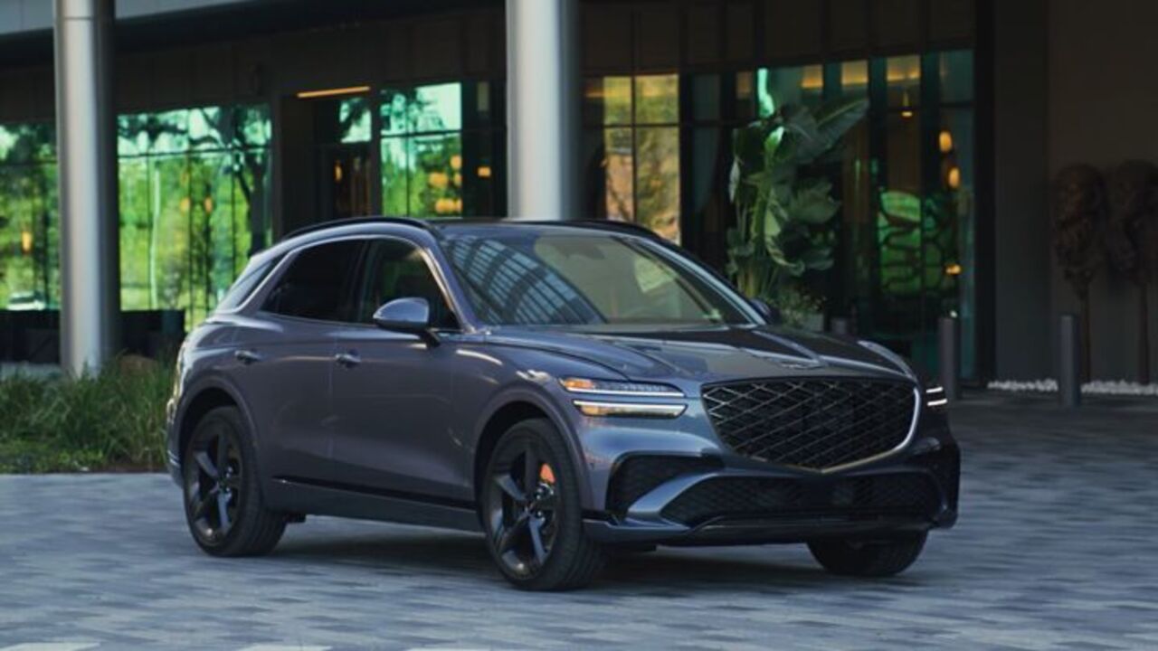 Genesis GV70 video preview